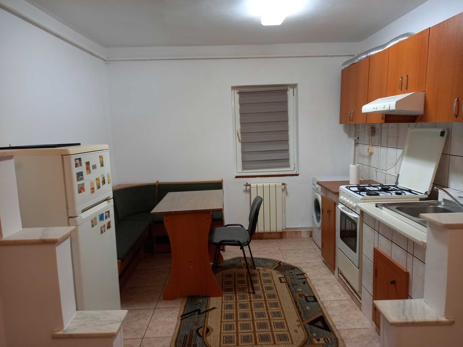 Proprietar inchiriez apartament 2 camere in Calea Sagului — fotografia 3