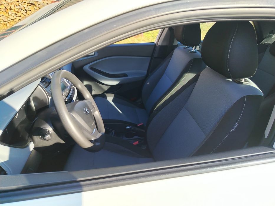 Vând mașină: Hyundai i20, an 2018, Motor 1,2 benzina - 162,115 Km