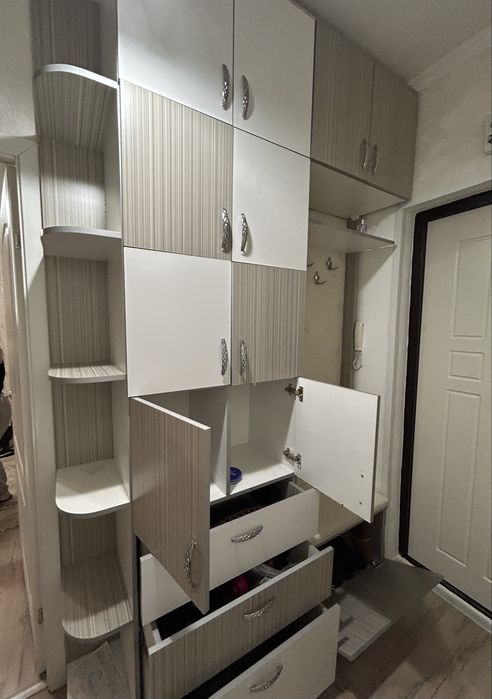 полка 10к , шкаф 15к