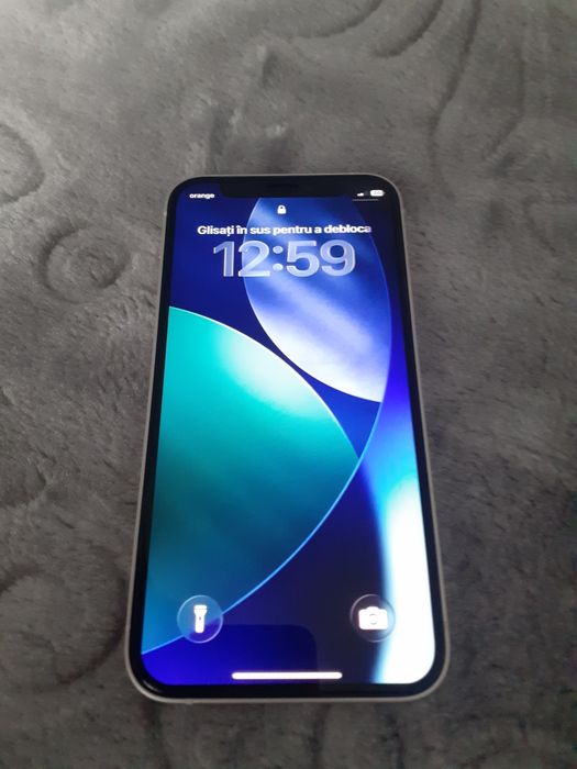 Vand iphone 12 mini de 64gb