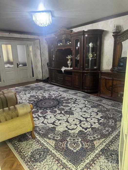 Срочно продаётся квартра 3\1\4 Яккасарайский р-н\Мукимий\