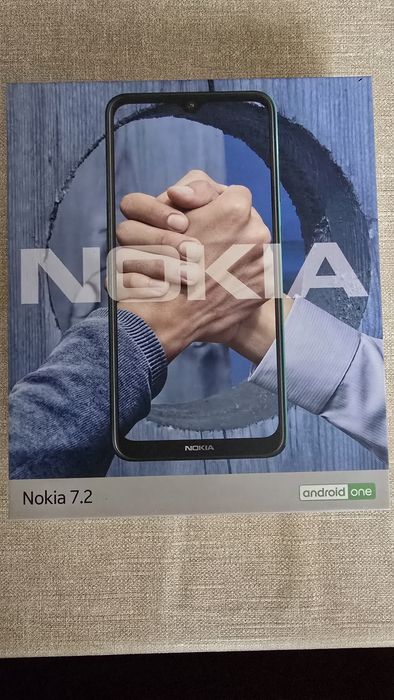 Продавам много запазен телефон Нокия 7.2