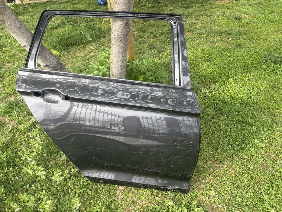 Задна дясна врата за VW Passat B8/ пасат б8 комби