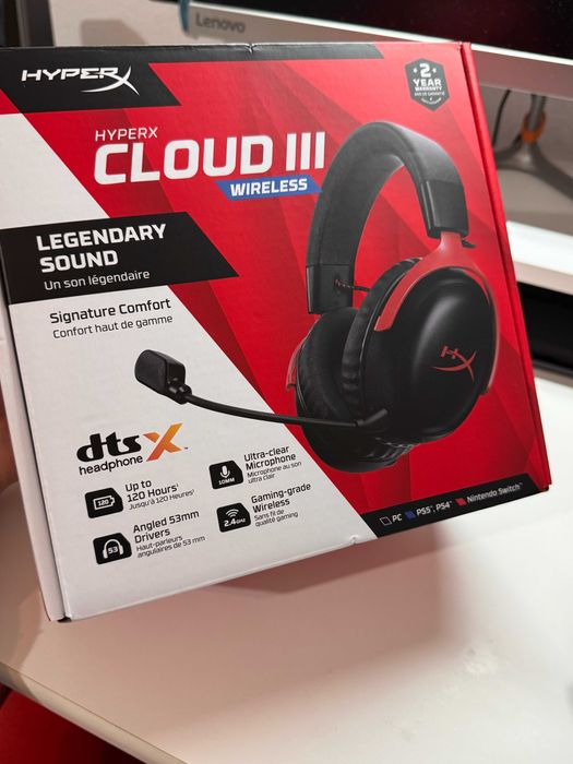 Casti HyperX Cloud III Wireless