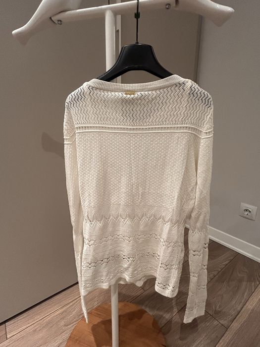 Marciano чисто нов фин пуловер