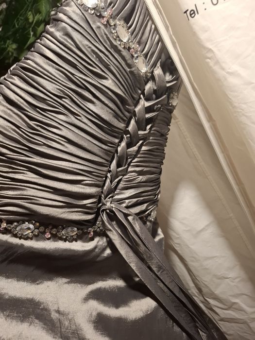 Rochie elegantă gri de vânzare