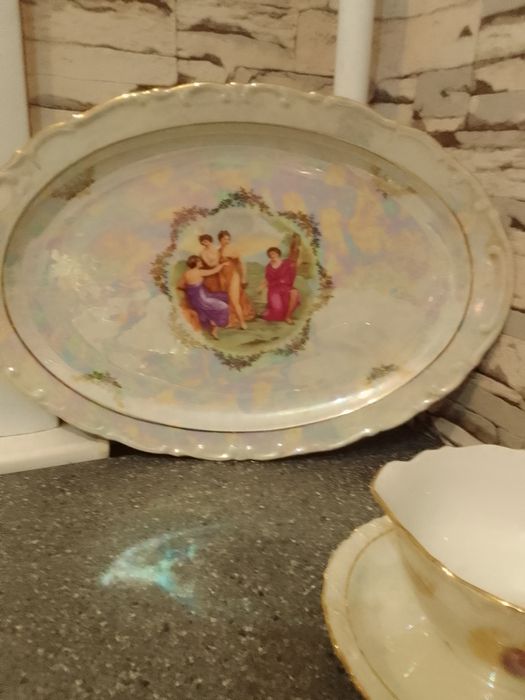 Столовый сервиз Мадонна.