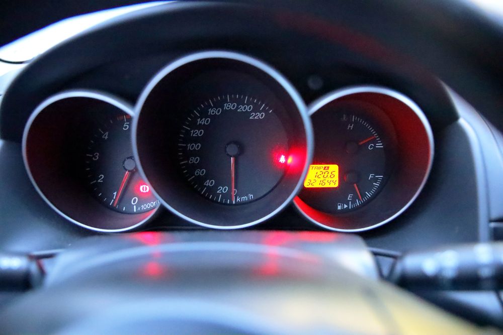 Vand Mazda 3 (necesita reconditionare)