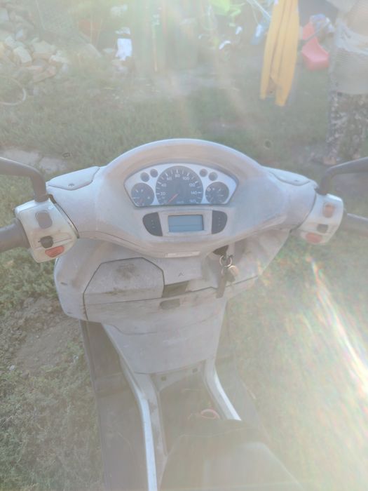 Vând Yamaha 300cc
