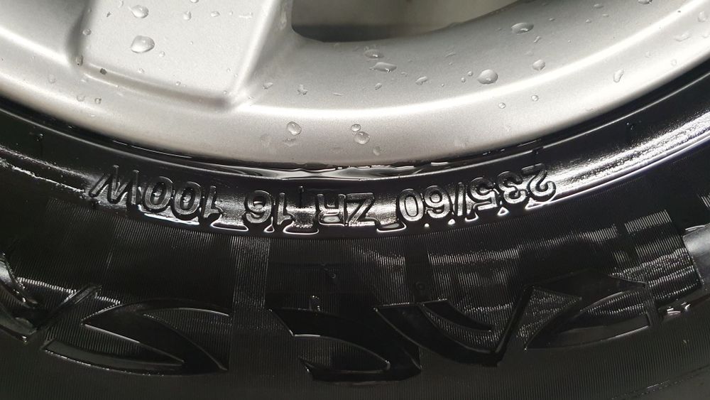 Anvelope vară Suzuki Vitara  235  60 R16 100W