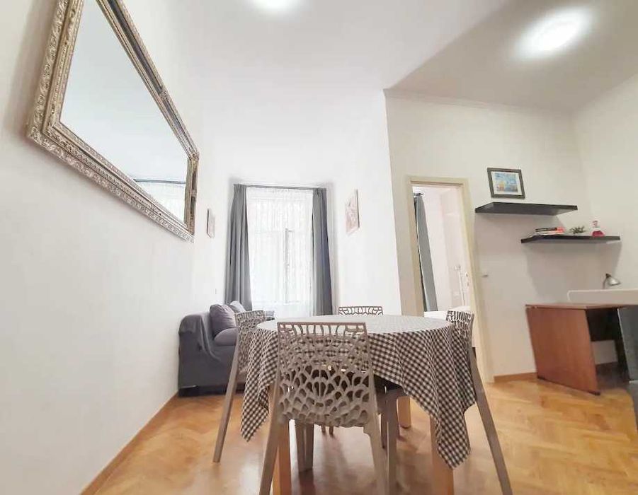 Дава се под наем Двустаен апартамент в Пловдив, Христо Смирненски - 70 кв.м за 306 € - Снимка #1