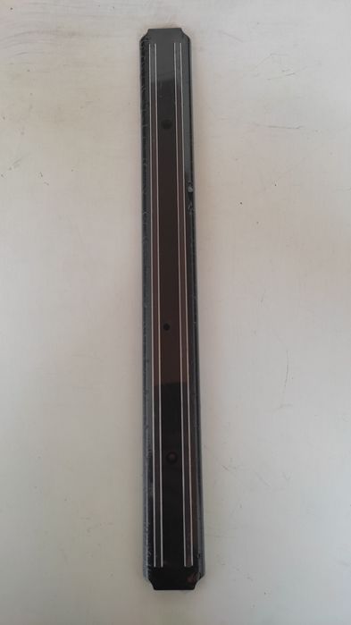 Магнит для кухонных ножей