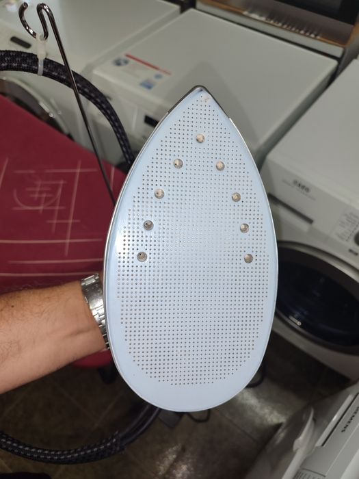 Гладачна маса с парогенератор LauraStar 728