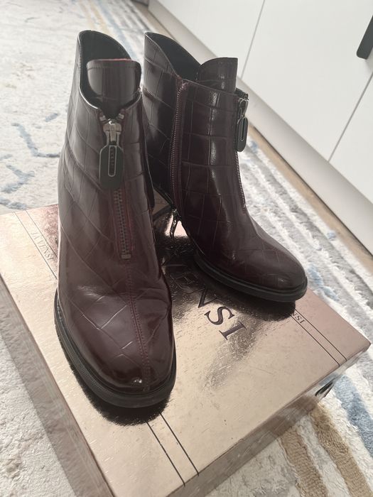 Кузгі етік 10.000тг