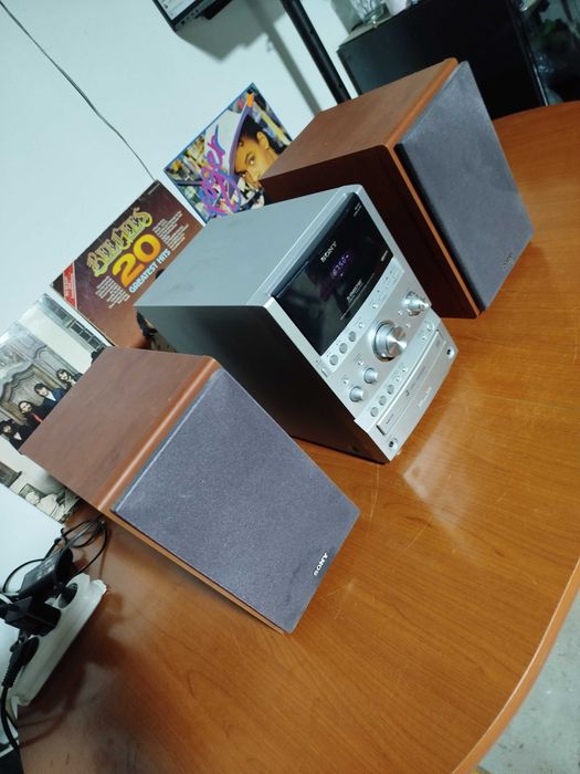 Sistem audio SONY model: SS-CSPZ70. Impecabil!