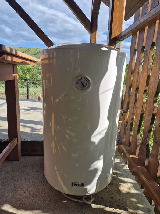 Boiler electric cu serpentina de 80L