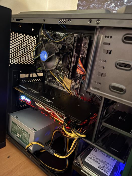 Компютър 1080 8gb i5 7400 16gb