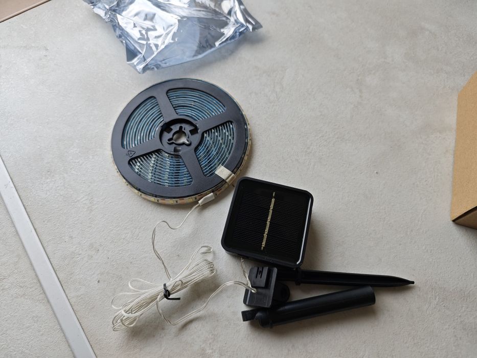 LED лента 5 м. соларно захранване Solar Led