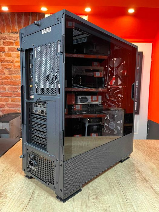 Unitate PC Gaming Montech, i5-9600KF, 16 Gb RAM, SSD+HDD, GTX 1080 Ti 11 Gb | Garantie 12 Luni | UsedProducts.ro