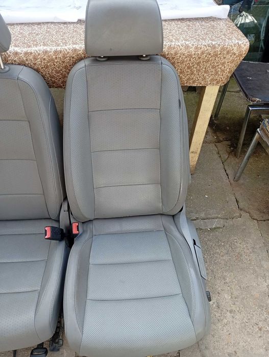 Продавам кожен салон за Фолксваген Джета МК5