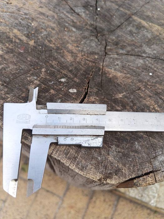 Гуми 2 броя………….. …