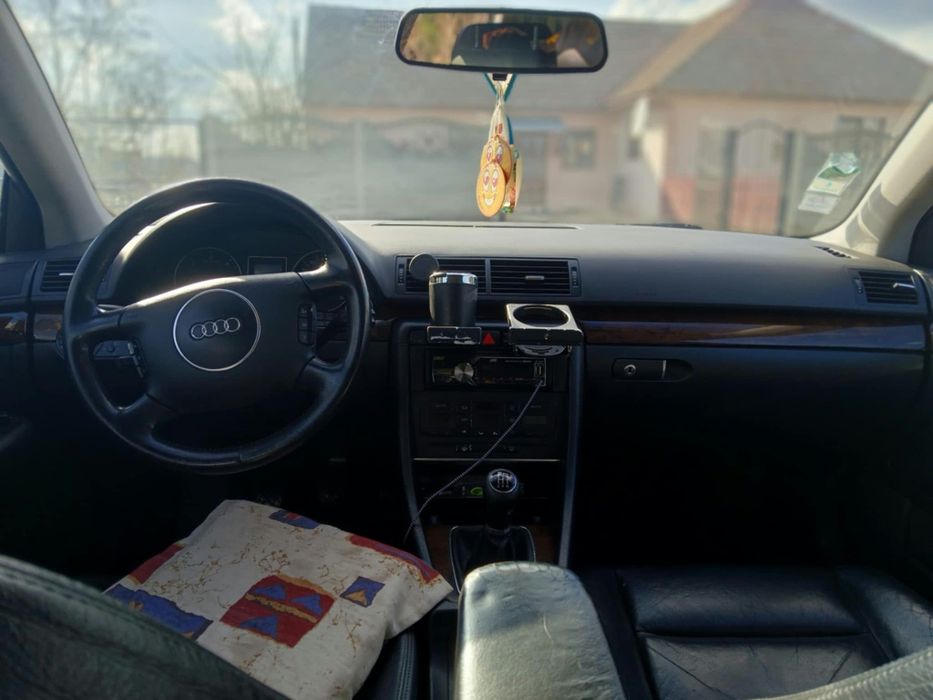 AUDI A4 Avant 2003 — imagine 2