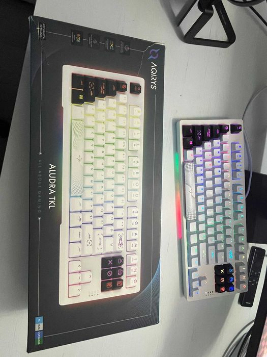 Tastatura gaming Aqirys Aludra TKL
