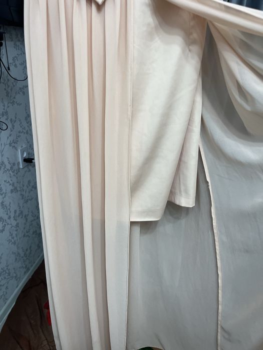 Платье со шлейфом