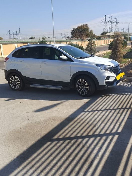 Lada xray cros full fadisya