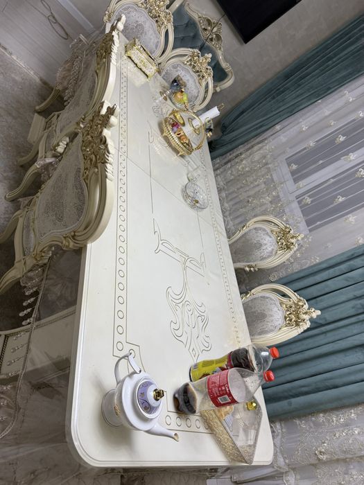 Стол стулия для зала