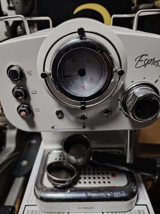 Râșniță de cafea profesională Compak K6 . Perfect funcționala.