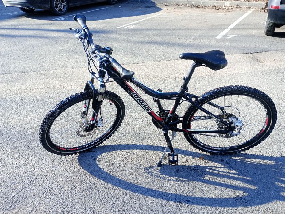 Vând bicicleta de copii