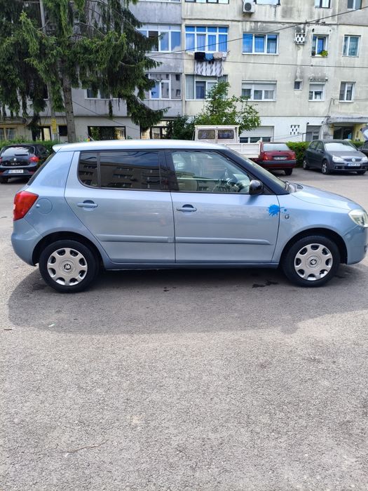 Vând Skoda Fabia 1.2 benzina 2008