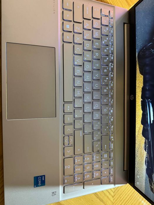 Hp pavilon SSD  512/8GB Intel Core i3 13400 UHD