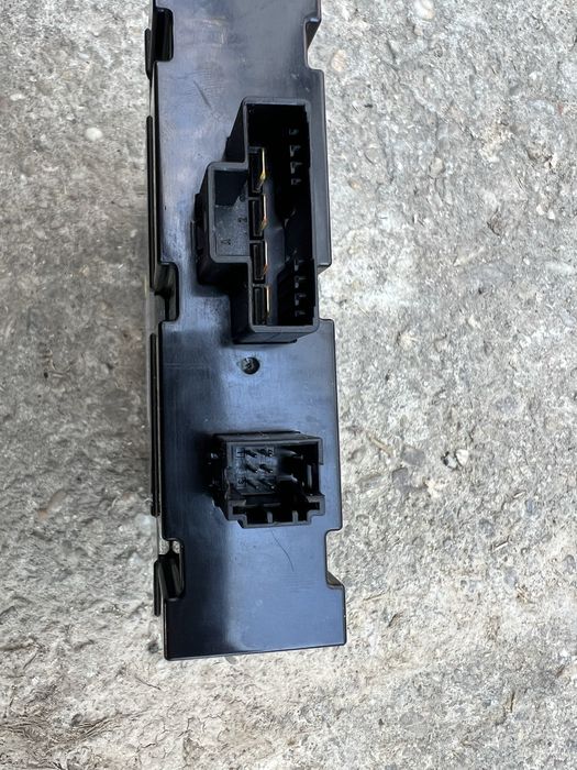 Modul VSU 400 LA2R Control Voltaj BMW Seria 5 / 7 | F01 F02 F03 F07 GT F18 LCI | 6142 9247159 Piese Calculator Unitate Curent Portbagaj Baterie Bara