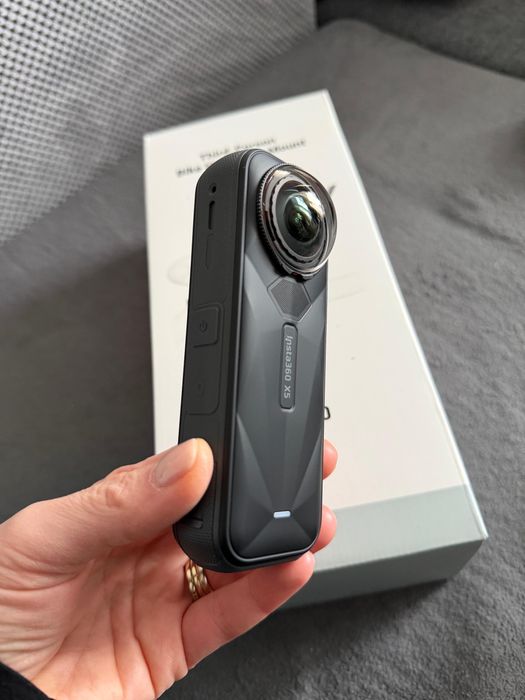 Insta360 X5 – 8K 360 Action Cam – GARANȚIE 1 an și 10 luni – ca nouă