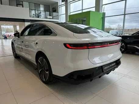 Voyah Chasing Light AWD 730km pod zakaz