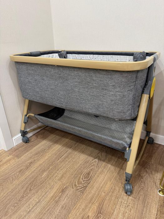 Детская кровать манеж