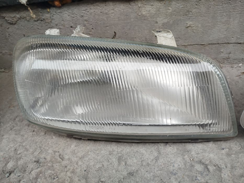 Фары Рав 4 первое поколение