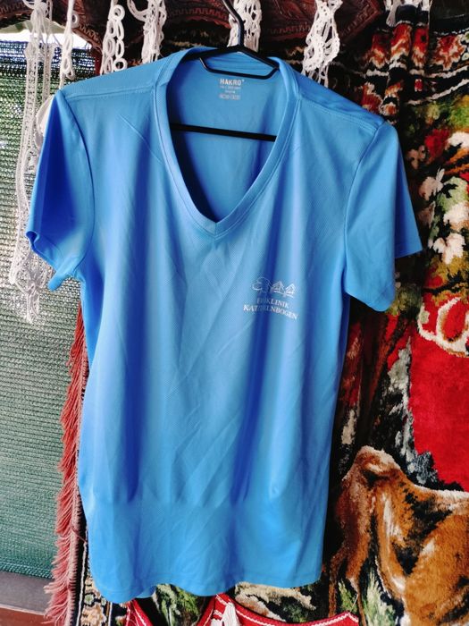 Tricou sport damă HAKRO Function Albastru, Coolmax, imprimeu "Fachklinik Katzenelnbogen", mărimea M