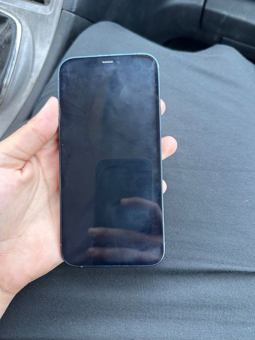 iPhone 12 în stare impecabila+accesorii