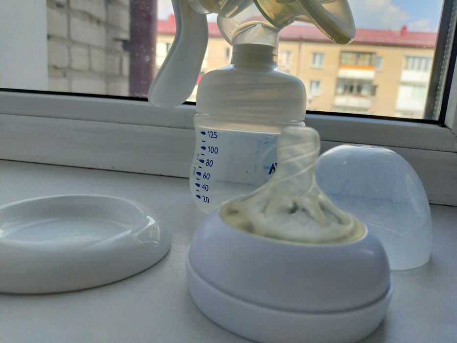 Молокоотсос avent