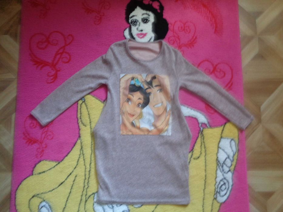 Vand rochie cu maneca lunga 2.