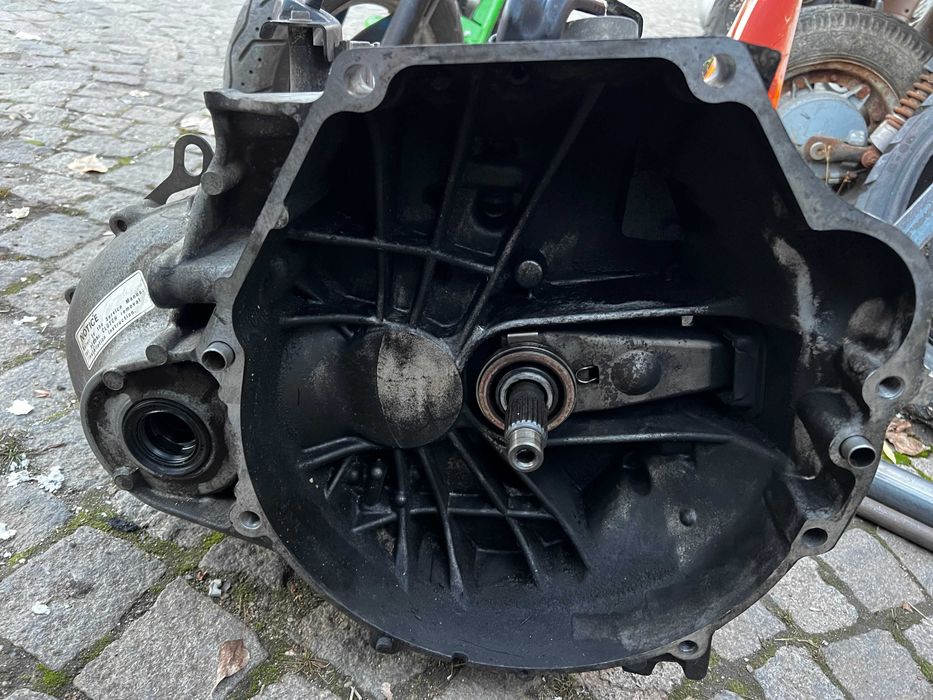 различни части за HONDA ACCORD 7