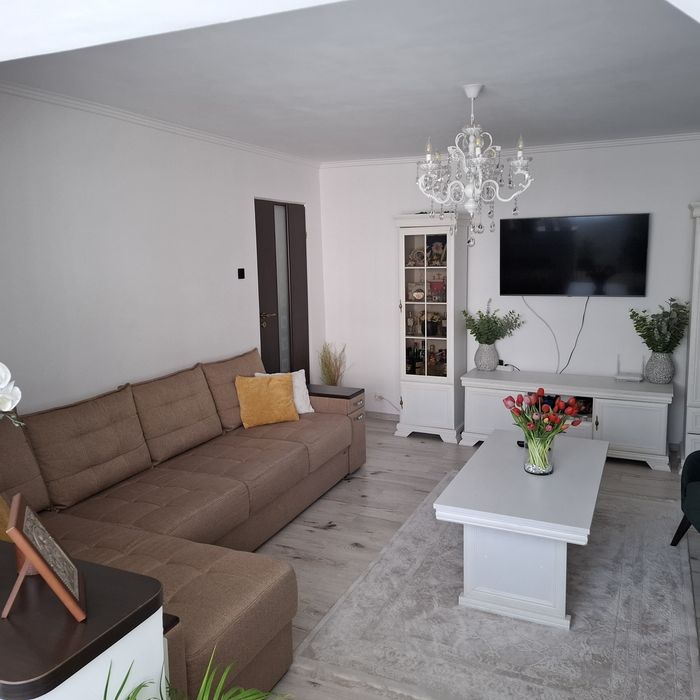 Vând apartament 2 camere, 55 mp utili, Burdujeni