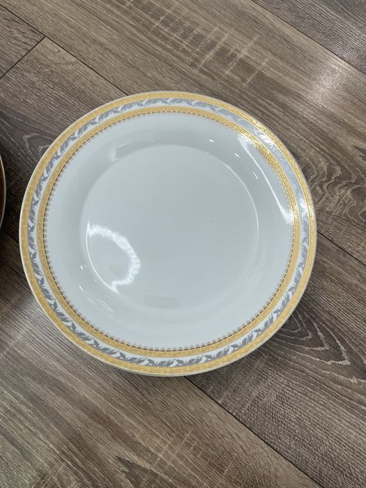 Продам столовый сервиз б/у