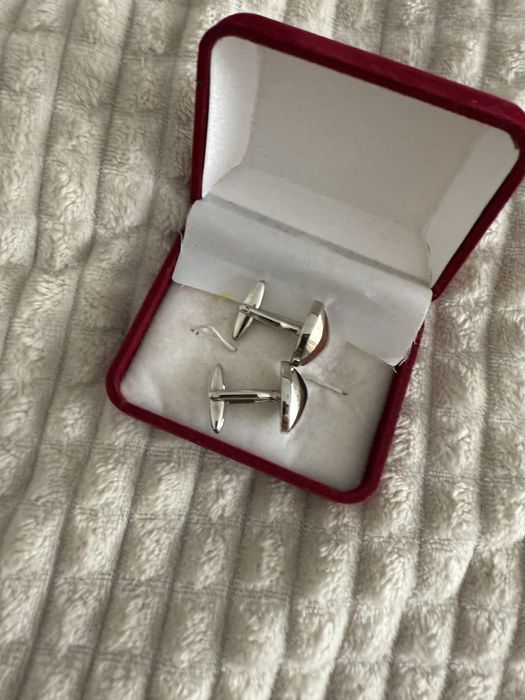 Butoni camasa culoare maro burgund