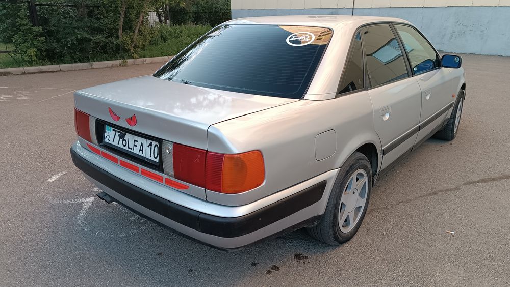 Продам Ауди 100 С4