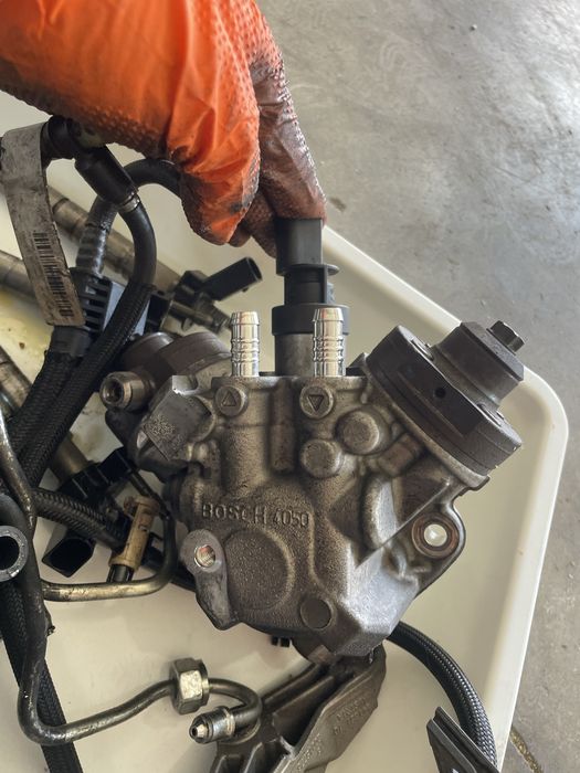 Kit injectie BMW f15 f16 4.0 313 cp biturbo pompa injectoare rampa