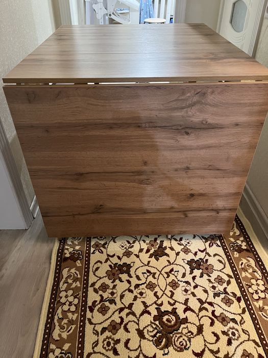 Продаются столы.